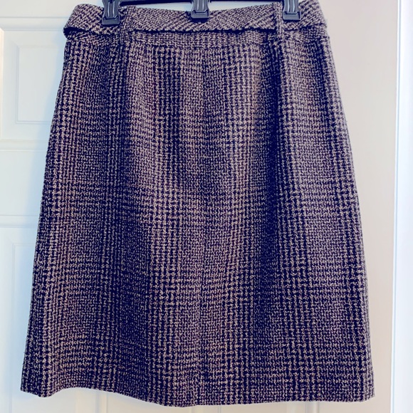 ❗️SALE❗️Ann Taylor Recycled Wool Skirt - Picture 5 of 6